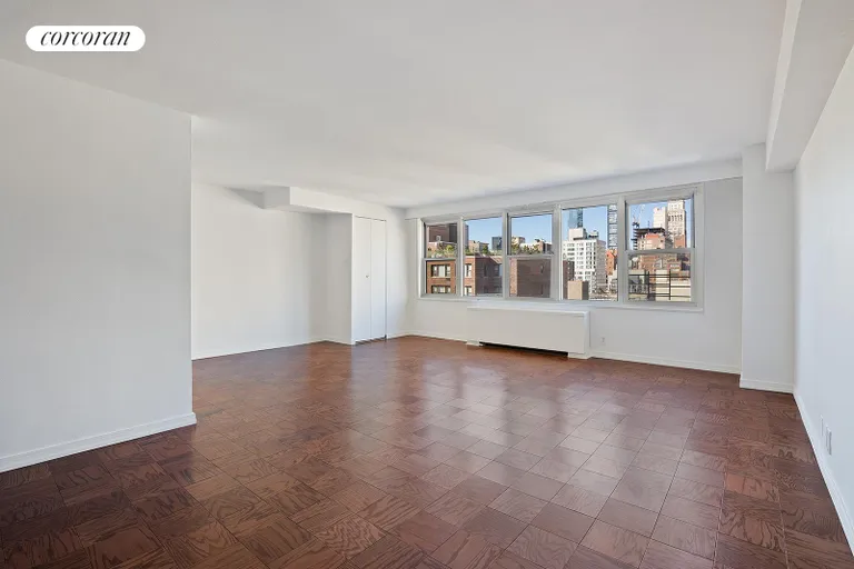 New York City Real Estate | View 305 East 24th Street, 17C | room 1 | View 2
