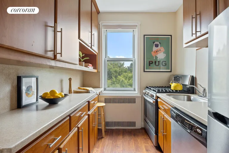 New York City Real Estate | View 25 Plaza Street West, 6H | Kitchen | View 4