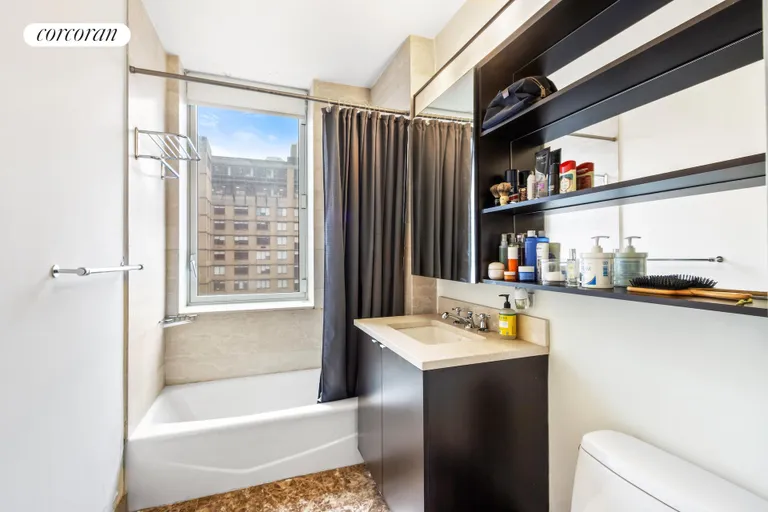 New York City Real Estate | View 217 East 96th Street, 32C | room 5 | View 6