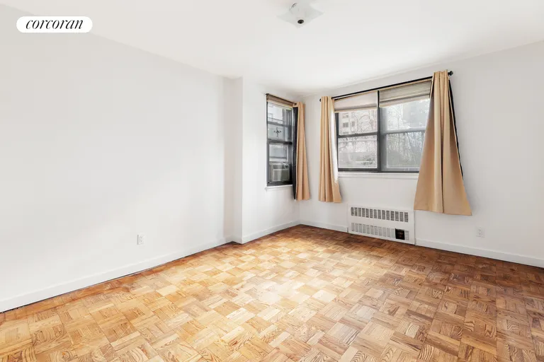 New York City Real Estate | View 208 East 70th Street, 1C | room 3 | View 4