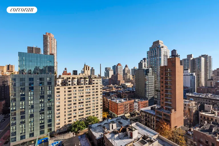 New York City Real Estate | View 240 East 79th Street, 16C | room 8 | View 9