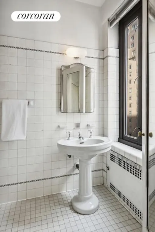New York City Real Estate | View 180 East 79th Street, 7B | room 6 | View 7