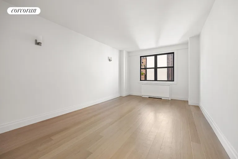 New York City Real Estate | View 201 East 28th Street, 10K | room 1 | View 2