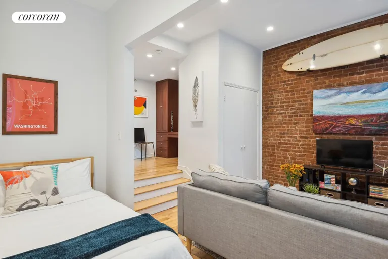 New York City Real Estate | View 171 West 73rd Street, 7 | Bedroom | View 4