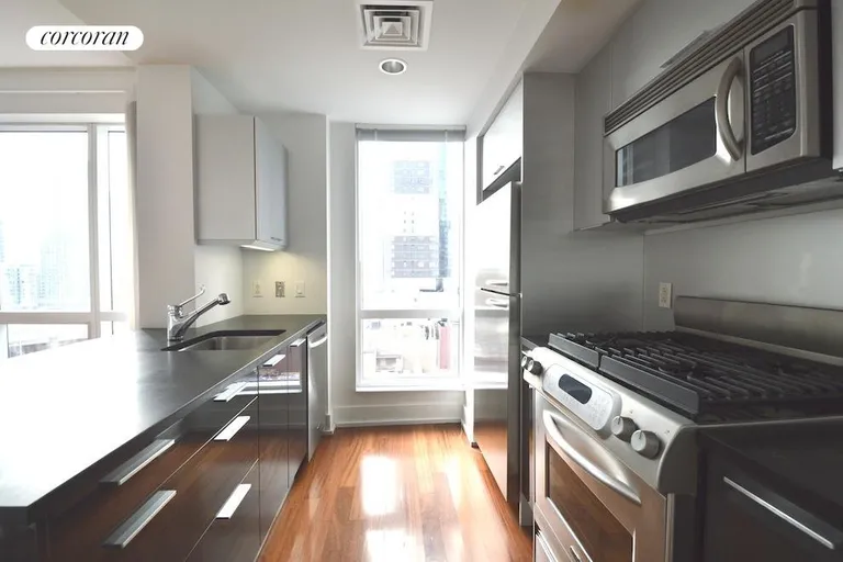 New York City Real Estate | View 350 West 42Nd Street, 10L | room 3 | View 4