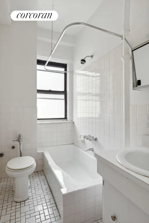 New York City Real Estate | View 609 West 114th Street, 76 | Windowed Bathroom | View 4
