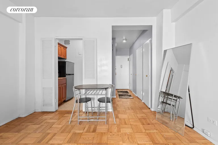 New York City Real Estate | View 310 East 49th Street, 5F | 1 Bath | View 1