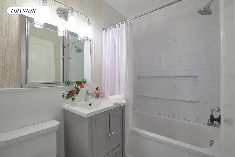 New York City Real Estate | View 422 State Street, 13 | Full Bathroom | View 5