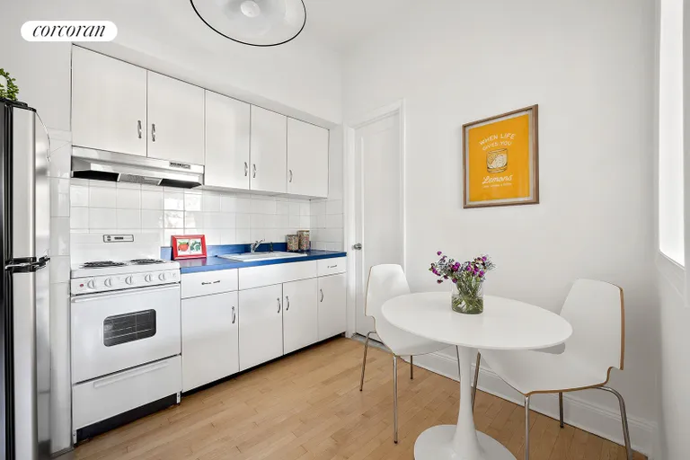 New York City Real Estate | View 21 Monroe Place, 4R | Kitchen | View 4