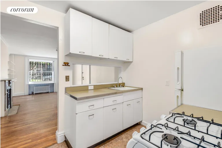 New York City Real Estate | View 188A 6th Avenue, 1 | room 4 | View 5