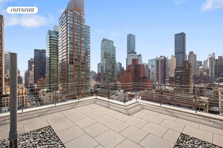 New York City Real Estate | View 211 East 53rd Street, 4M | room 4 | View 5