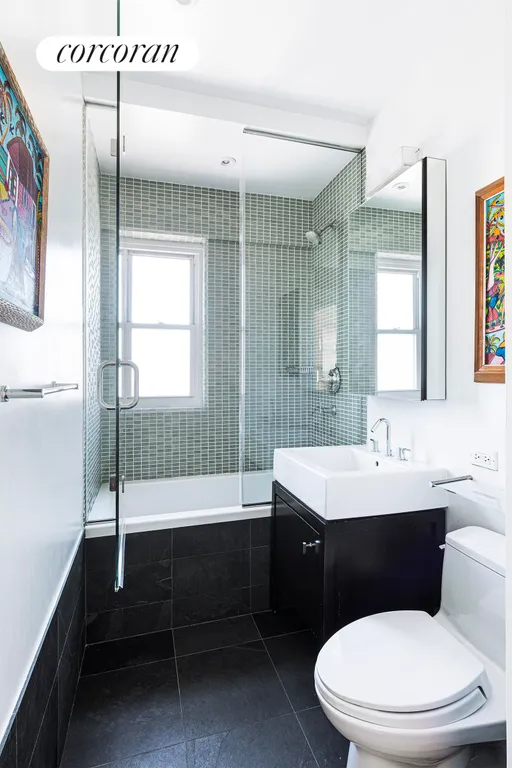 New York City Real Estate | View 15 West 72Nd Street, 23R | Full Bathroom | View 11