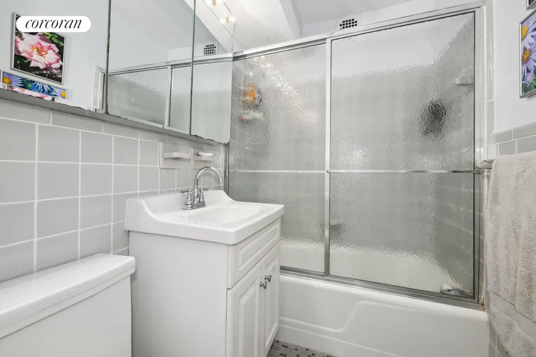 New York City Real Estate | View 211 East 53rd Street, 10G | room 4 | View 5