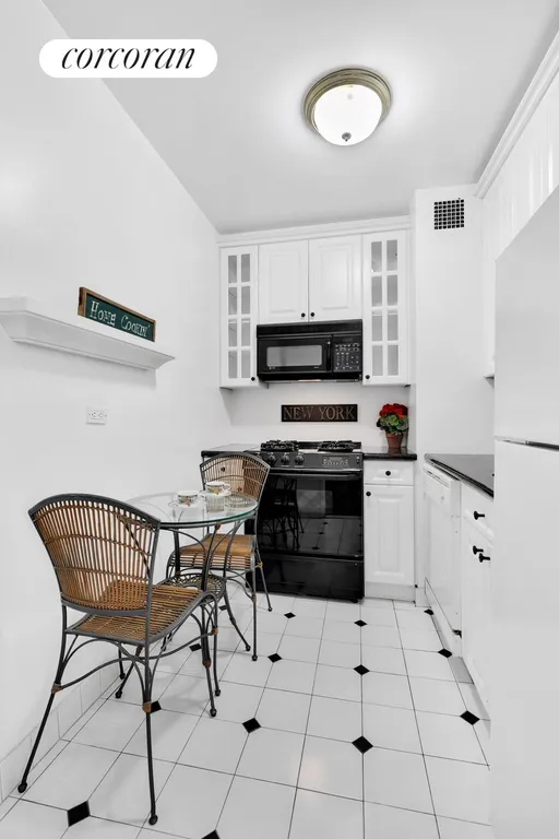 New York City Real Estate | View 444 East 75th Street, 17E | Kitchen | View 5