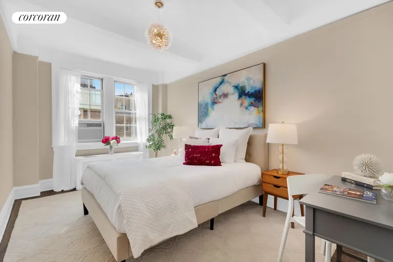 New York City Real Estate | View 9 East 96th Street, 16B | room 6 | View 7