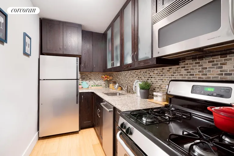 New York City Real Estate | View 40 Clinton Street, 6H | Kitchen | View 2
