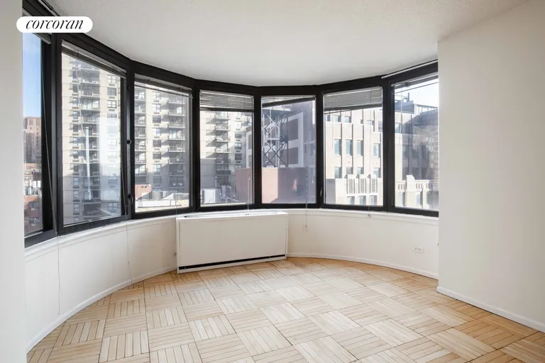 New York City Real Estate | View 330 East 38th Street, 14H | room 3 | View 4