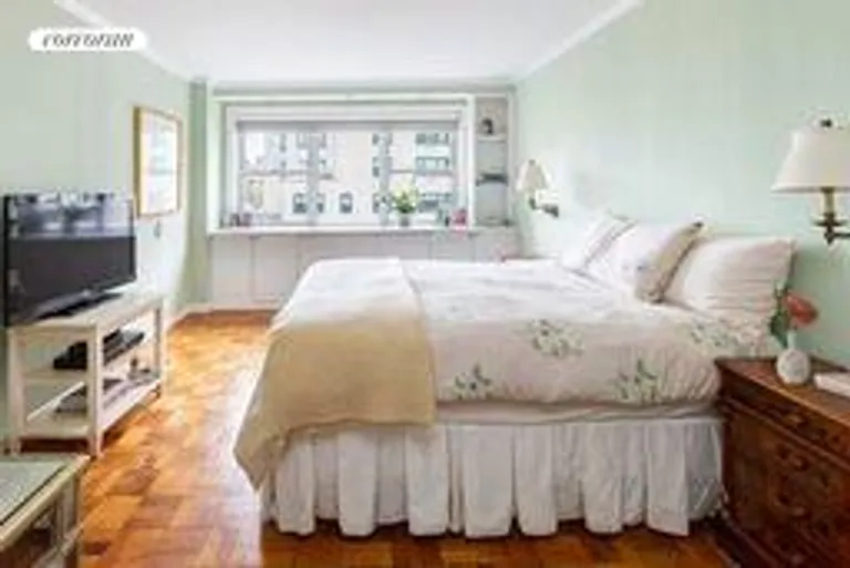 New York City Real Estate | View 201 East 66th Street, 15N | Bedroom | View 3