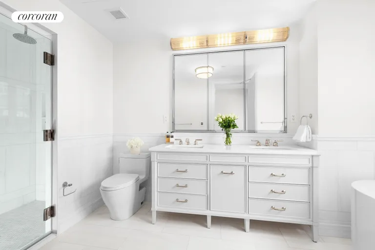 New York City Real Estate | View 250 West 81st Street, 4B | Primary Bathroom | View 4