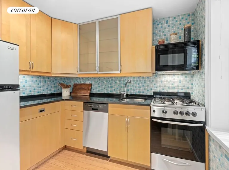 New York City Real Estate | View 2 Grove Street, 1A | room 5 | View 6