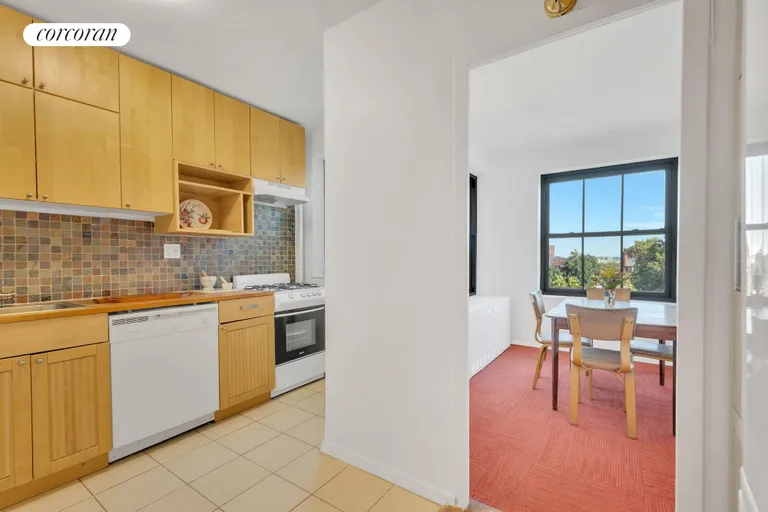 New York City Real Estate | View 355 Clinton Avenue, 7H | room 4 | View 5