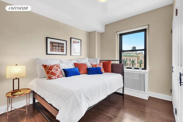 New York City Real Estate | View 2166 Broadway, 14A | room 4 | View 5
