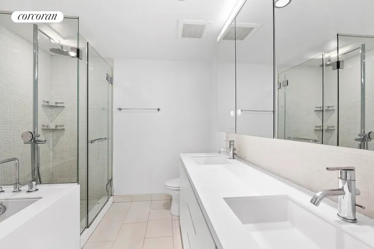 New York City Real Estate | View 425 West 53rd Street, 602 | Full Bathroom | View 4