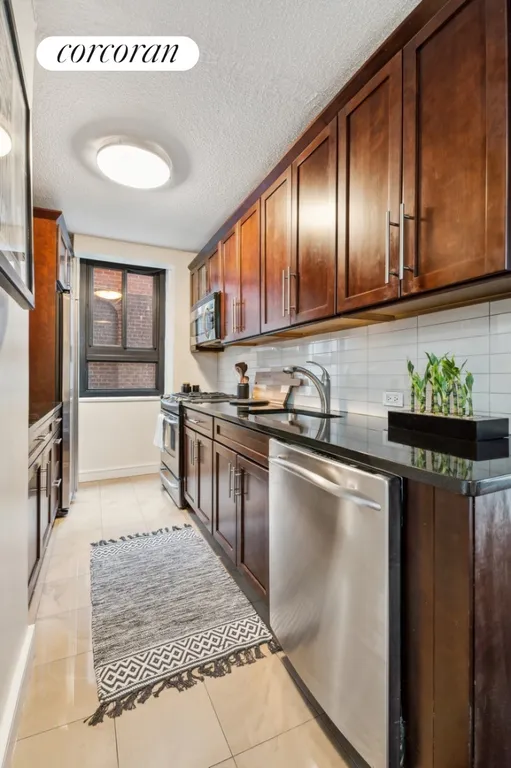 New York City Real Estate | View 347 West 57th Street, 28A | Kitchen | View 4