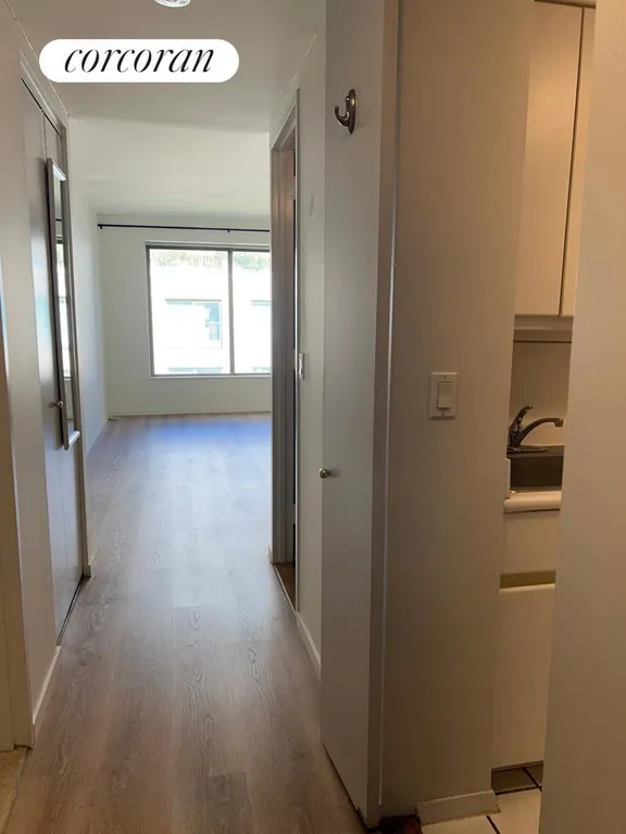 New York City Real Estate | View 205 East 68th Street, 6C | room 4 | View 5