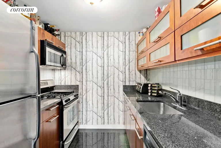 New York City Real Estate | View 121 East 23rd Street, 5B | Kitchen | View 4