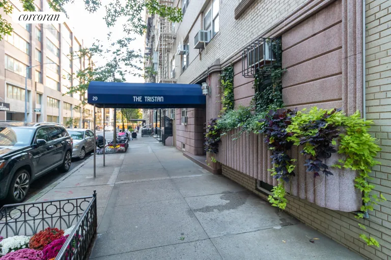 New York City Real Estate | View 29 West 64th Street, 5A | room 9 | View 10
