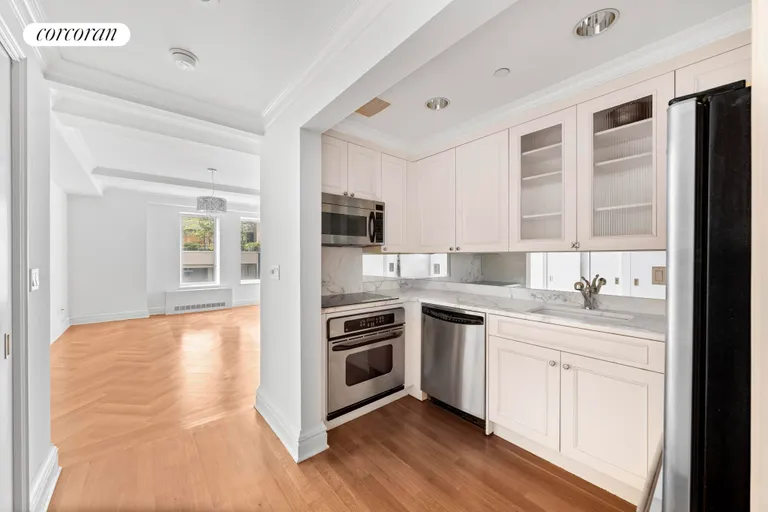 New York City Real Estate | View 502 Park Avenue, 14F | Kitchen | View 4