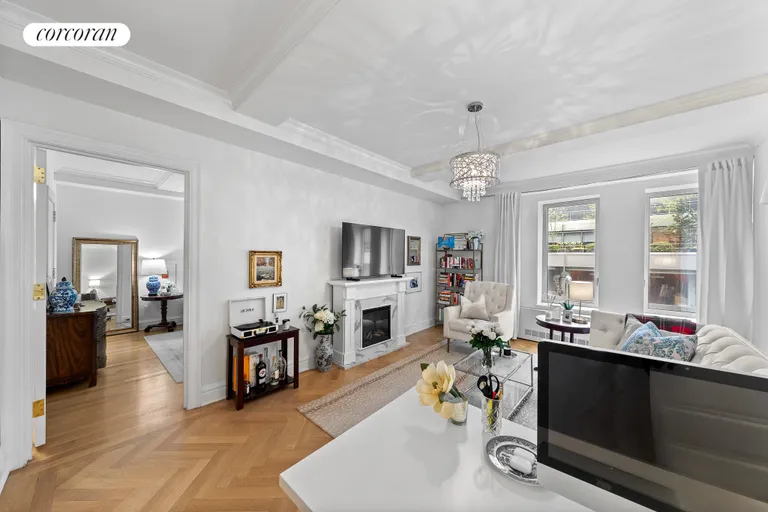 New York City Real Estate | View 502 Park Avenue, 14F | Living Room | View 5