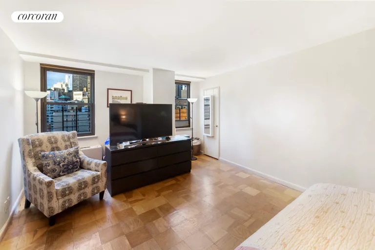 New York City Real Estate | View 225 East 36th Street, 19H | room 4 | View 5