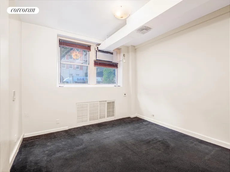 New York City Real Estate | View 59 East 72nd Street, 1A | room 2 | View 3