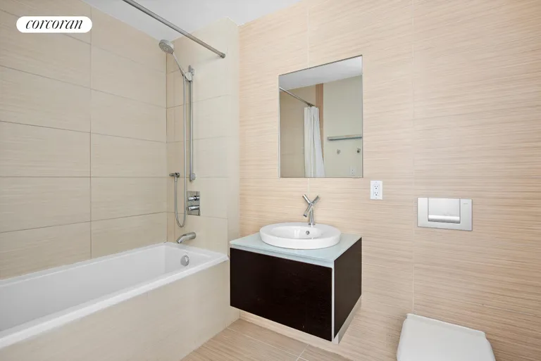 New York City Real Estate | View 166 West 18th Street, 5B | Full Bathroom | View 8