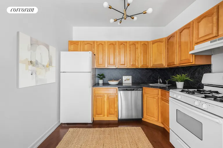 New York City Real Estate | View 27 Irving Place, 2B | Kitchen | View 4