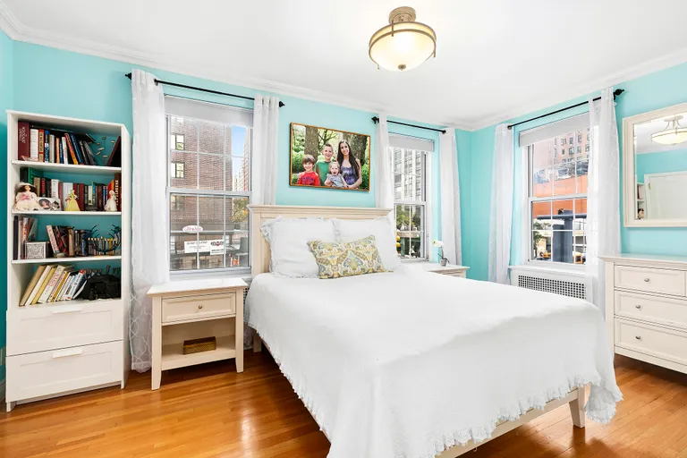 New York City Real Estate | View 205 East 72Nd Street, 2I | room 1 | View 2