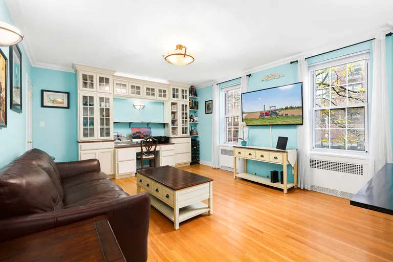 New York City Real Estate | View 205 East 72Nd Street, 2I | Other Listing Photo | View 6