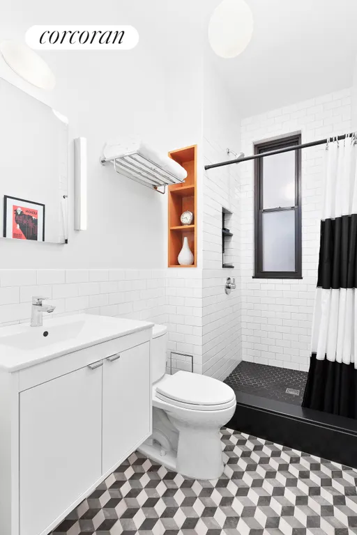 New York City Real Estate | View 223 West 21st Street, 4K | Full Bathroom | View 5