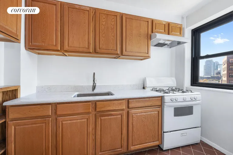 New York City Real Estate | View 201 Clinton Avenue, 11G | room 4 | View 5