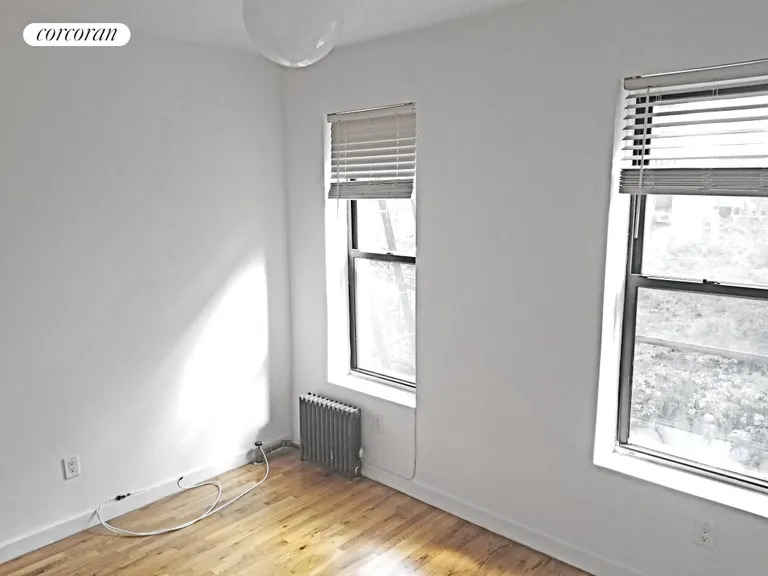 New York City Real Estate | View 75 Thompson Street, 8 | Living Room | View 2