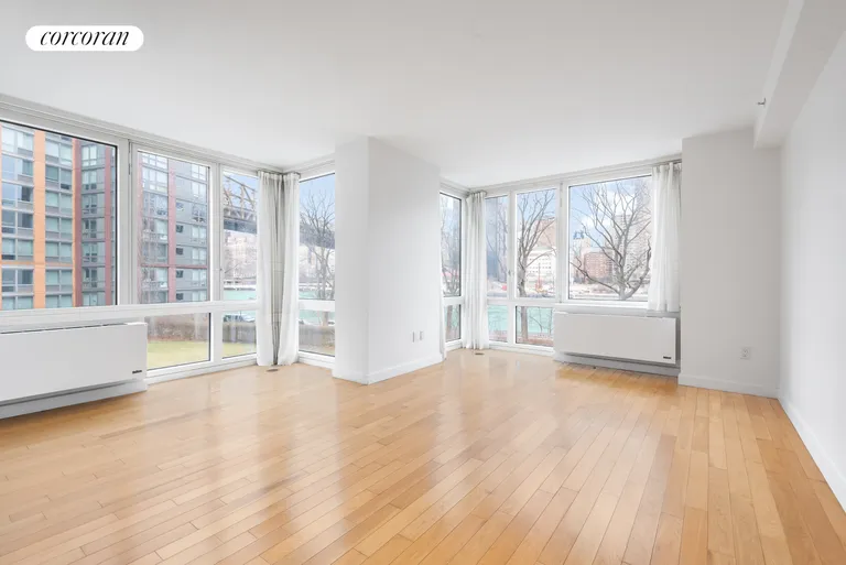 New York City Real Estate | View 415 Main Street, 2F | room 1 | View 2