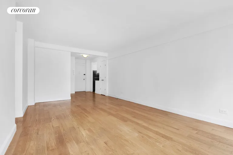 New York City Real Estate | View 333 East 46th Street, 9K | room 1 | View 2
