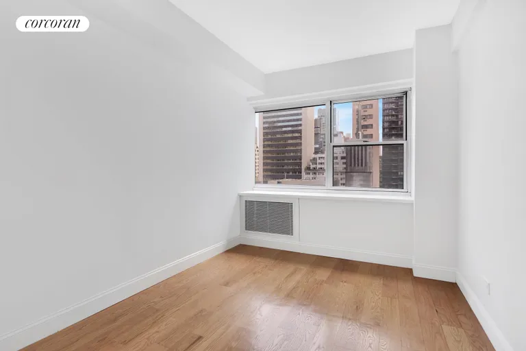 New York City Real Estate | View 333 East 46th Street, 9K | room 2 | View 3