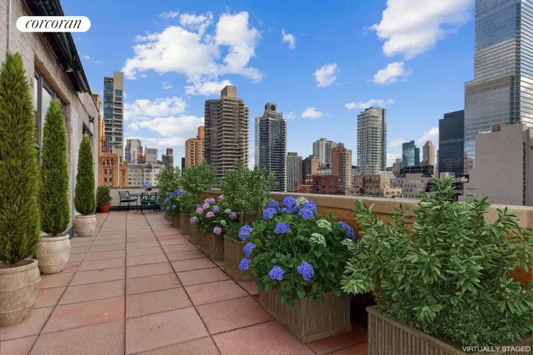 New York City Real Estate | View 575 Park Avenue, PH1607 | 4 Beds, 3 Baths | View 1