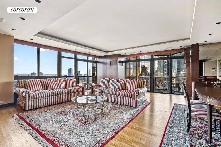 New York City Real Estate | View 100 United Nations Plaza, 38B | 2 Beds, 2 Baths | View 1