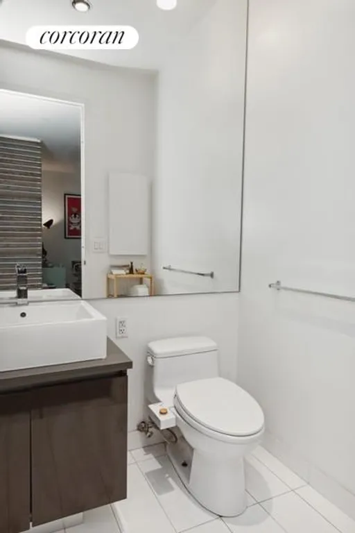 New York City Real Estate | View 315 Gates Avenue, 3A | Full Bathroom | View 6