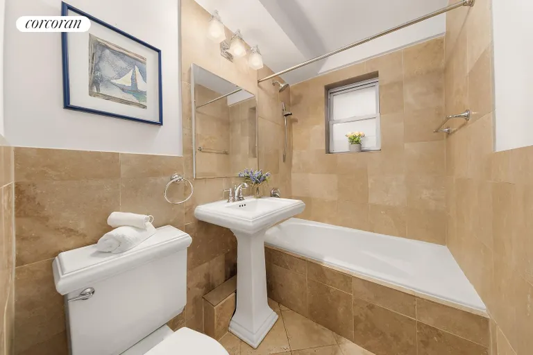 New York City Real Estate | View 347 East 53rd Street, 8C | Full Bathroom | View 7