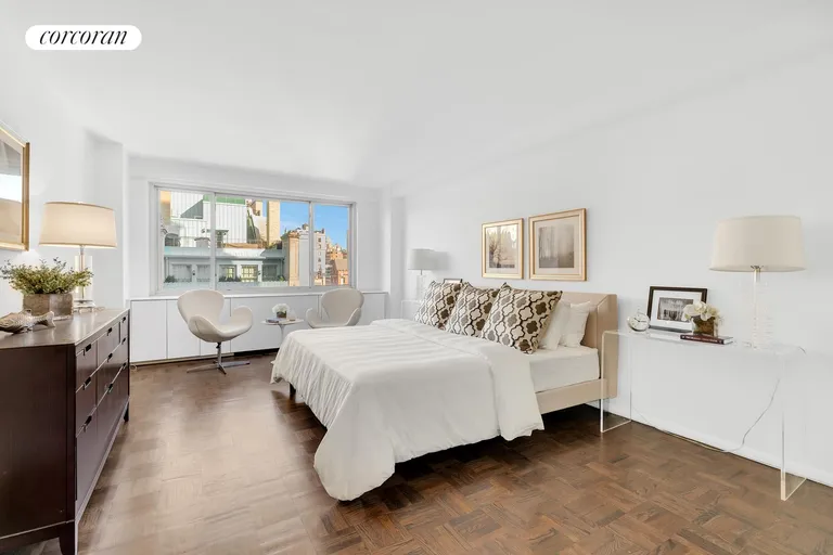 New York City Real Estate | View 10 East 70th Street, 9A | room 6 | View 7